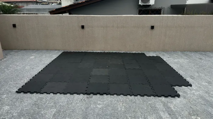 Tatames 50x50 preto/cinza de 2cm