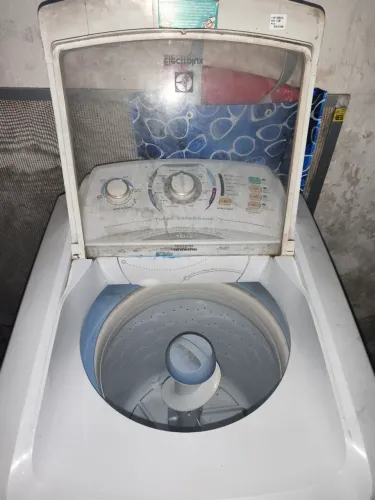 Máquina de lavar Eletrolux 10kg