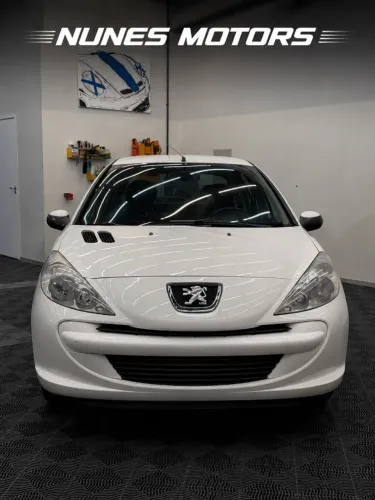 Peugeot 207 Active 1.4 Flex 8V 5P 2014