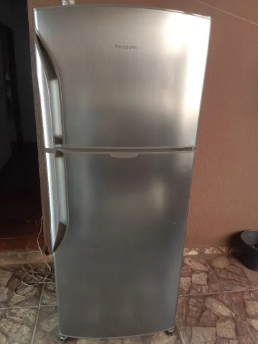 Geladeira Panasonic 