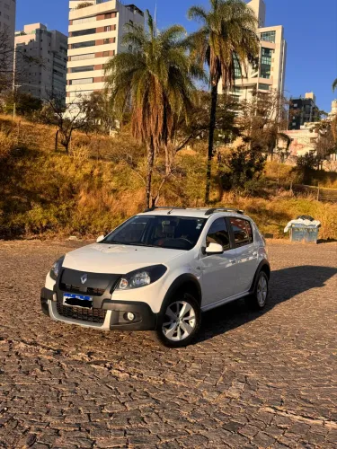 Renault Sandero Stepway Hi-flex 1.6 16V 5P Aut. 2014
