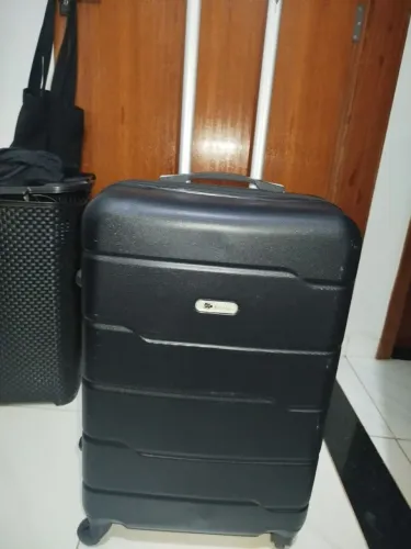 Vende-se mala 20kg semi nova