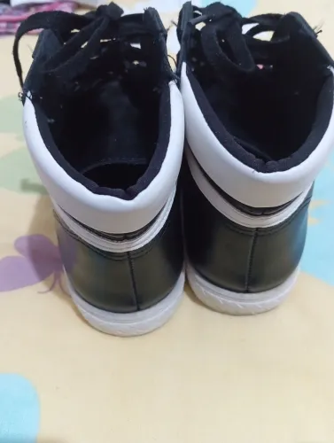 Tênis casual moleca