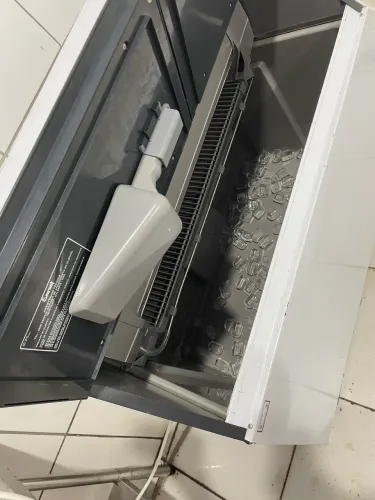 Máquina de gelo egc-150a