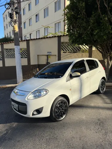Fiat Palio Essence 1.6 Flex 16V 5P 2016