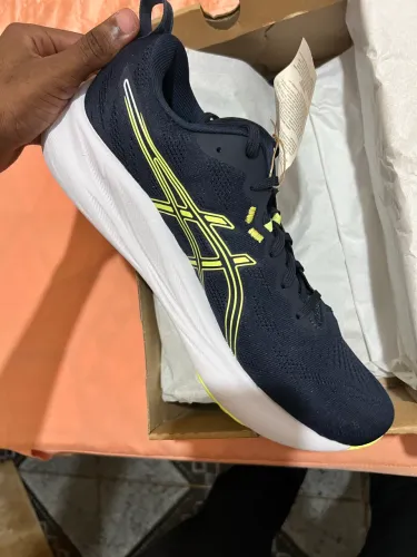 Tênis Asics Original - Novo na Caixa 43
