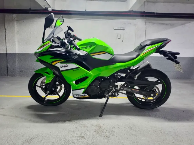 Kavasaki Ninja 500 SE