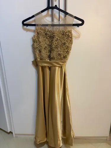 Vestido de festa tamanho 10/12 infantil