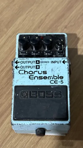 Pedal de CHORUS Boss Ce5 CHORUS Ensemble