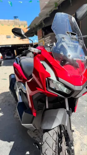 Honda ADV 2026 Vermelha - 3.500 km - Muito nova