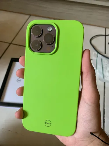 Duas capinhas para iPhone 14 Pro Max - Originais iPlace