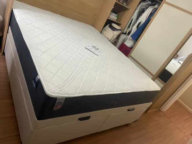 Base Cama Queen com baú bipartido completa, Alta qualidade!