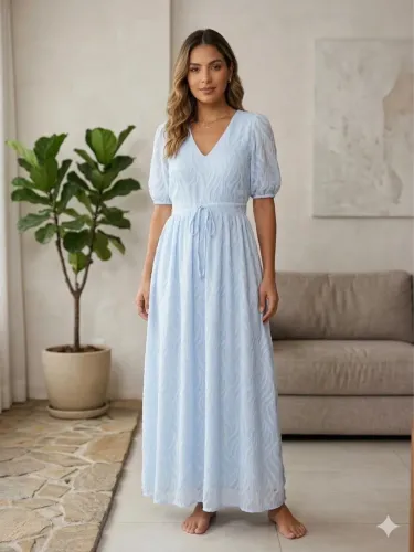 Vestido Feminino Azul Claro - Desapego Elegante e Sofisticado