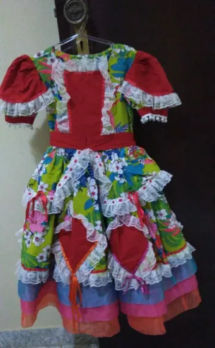 Vestido junino (tamanho 4/5 anos)