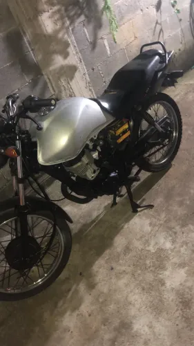 Titan 125 2002