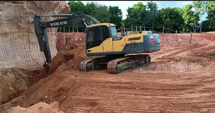 Escavadeira Volvo