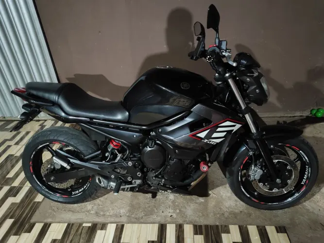Xj6 muito conservada