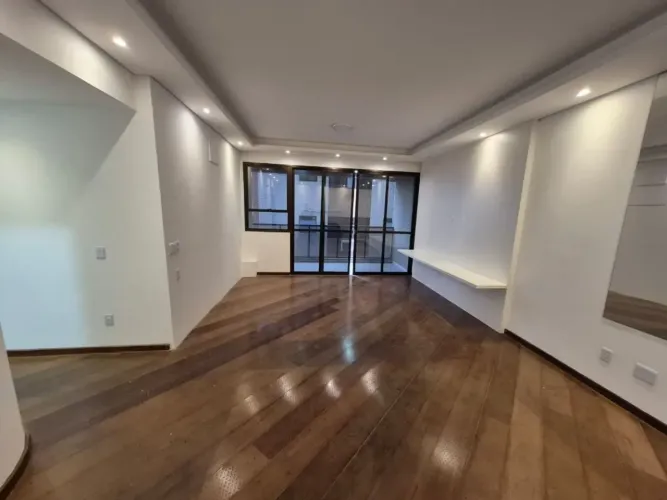 Imóvel para aluguel e venda possui 138 metros quadrados com 3 quartos em Embaré - Santos -