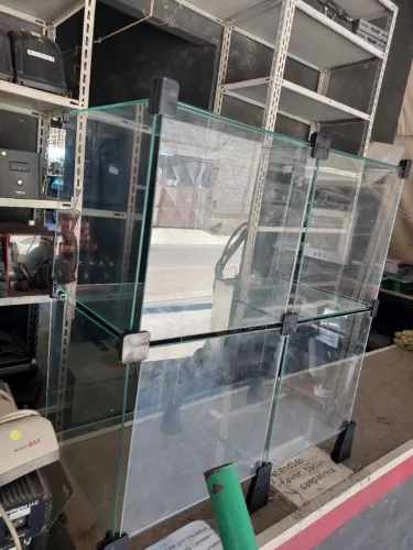 VITRINE