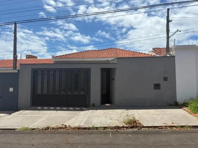 Casa com 4 Quartos à venda, 178m² - Jardim Califórnia - Av. Califórnia
