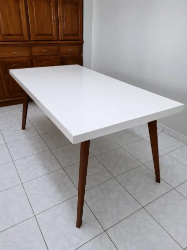 Mesa de jantar retangular