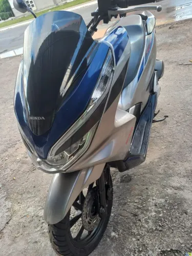 Honda pcx 2021