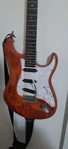 Guitarra Tagima T735 Hand Made in Brazil assinatura Seizi
