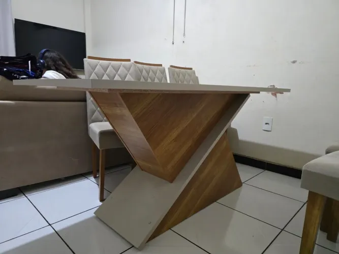 Mesa de jantar 6 cadeiras 