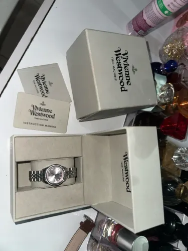 Relógio Vivienne Westwood semi novo