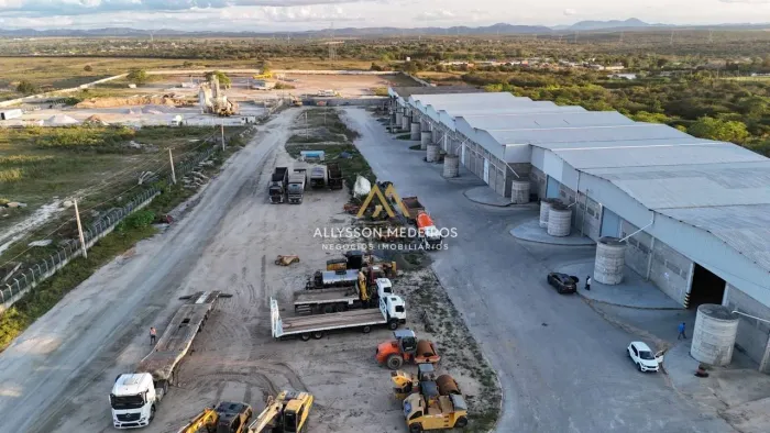 Galpão Industrial com 740 m² para Locação no Catolé Campina Grande/PB