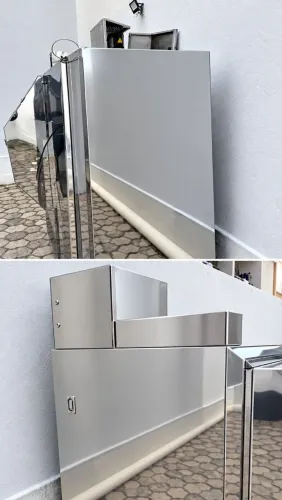 Vendo esta coifa medido 1 metro e 3 centímetro de altura, 1 metro e 56 de altura
