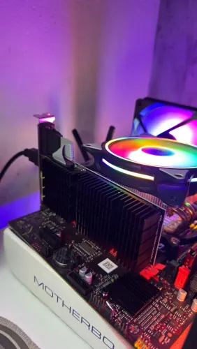 Gt 710 2g semi nova
