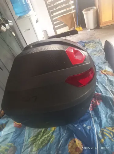 Baú de moto 