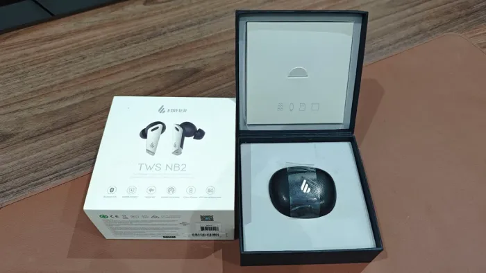 Fone Bluetooth Edifier TWS NB2 C/ Cancelamento de Ruído (ANC) - Completo na Caixa