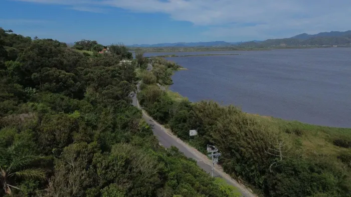 Terreno na Ferrugem com vista pra lagoa, Garopaba/SC