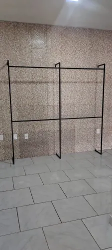 Vendo arara de roupas