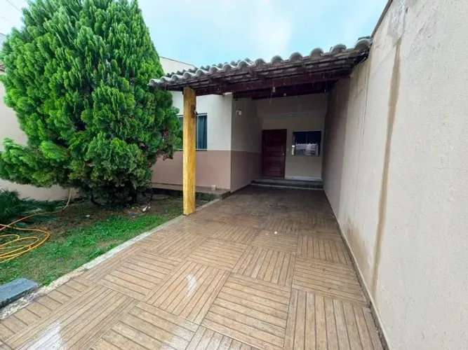 CASA BAIRRO VILA SANTI- ARACRUZ- ES.