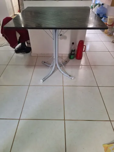 Mesa de mármore