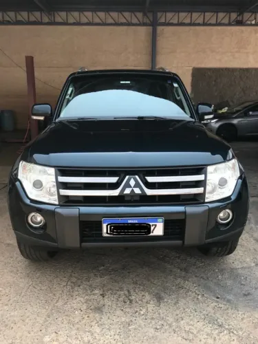 Mitsubishi Pajero HPE Full 3.2 4X4 T.i.dies. 5P AUT 2008
