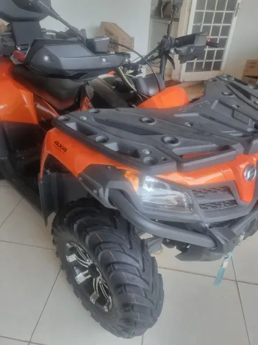 Quadriciclo cforce 525l 4x4 apenas 1000km zero bala amo 2022