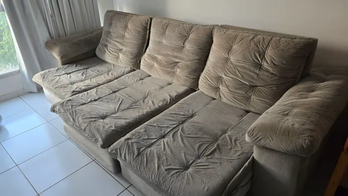 PRA VENDER LOGO Sofá 6 Lug. Retrátil Veludo 3 Metros