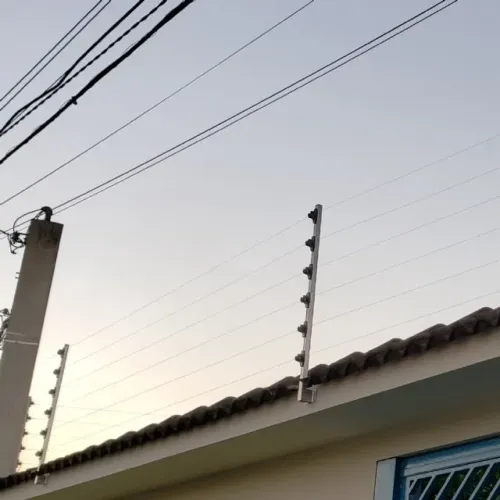 kit cerca eletrica 6 fios hikvision 10mil volts +acessorios e instalado.