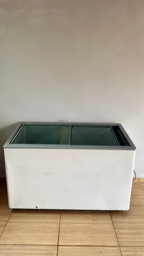 Freezer expositor 110v 500 Litros
