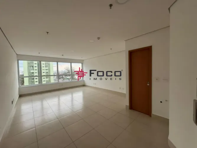 Sala para locação no Parque Industrial | Foco Imóveis |