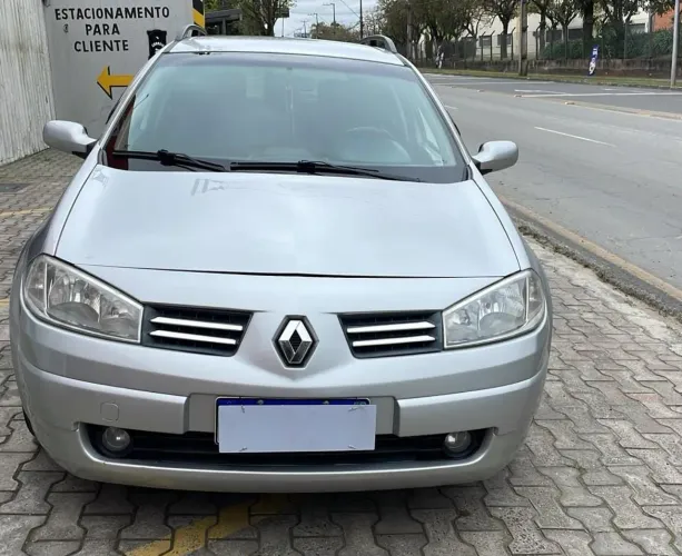 Renault Megane Grand Tour Dynamique 2.0 16V Mec. 2010