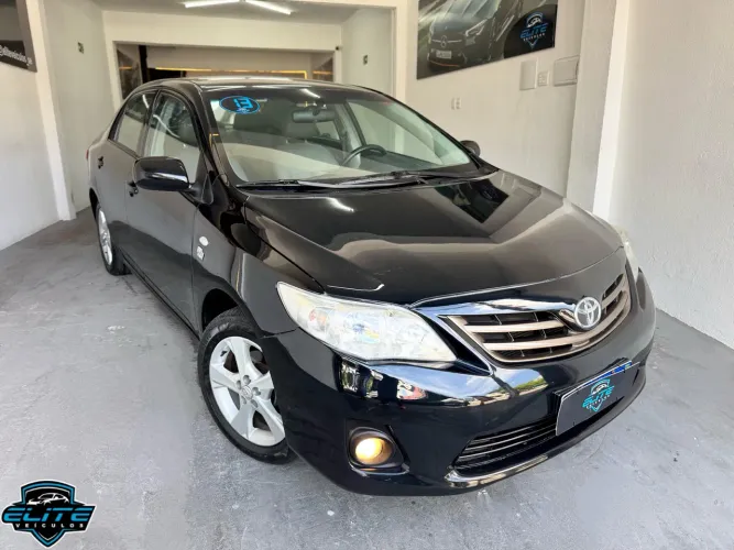 Toyota Corolla GLI 1.8 Flex 16V Aut. 2013