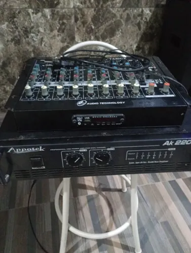 Mesa de som