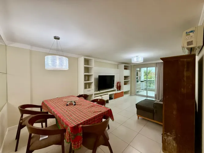 Amplo Apartamento Térreo, Nascente, Mobiliado com 3 Suites 115m em Golf Ville Resort