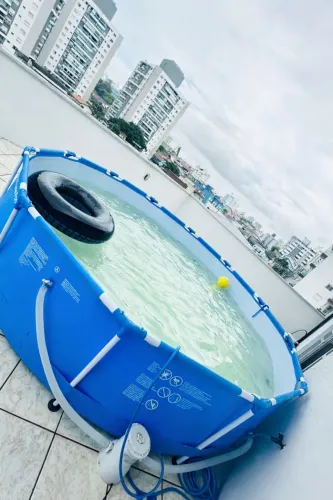 Piscina 6.500 litros