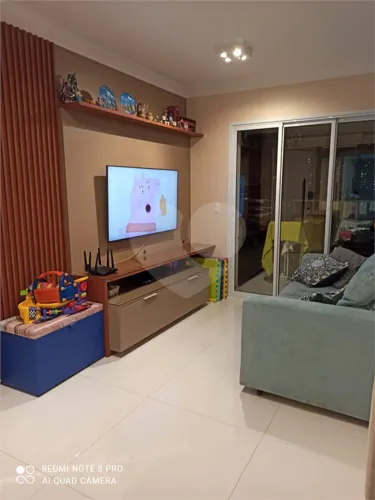 Apartamento à venda com 3 quartos, sendo 1 suíte, no condomínio Del Prado, São Paulo - SP